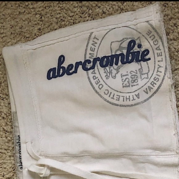 Y2K Abercrombie white soft skort - Picture 4 of 6